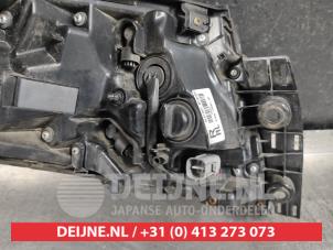 Toyota C-HR Rücklicht rechts O590173 foto 3