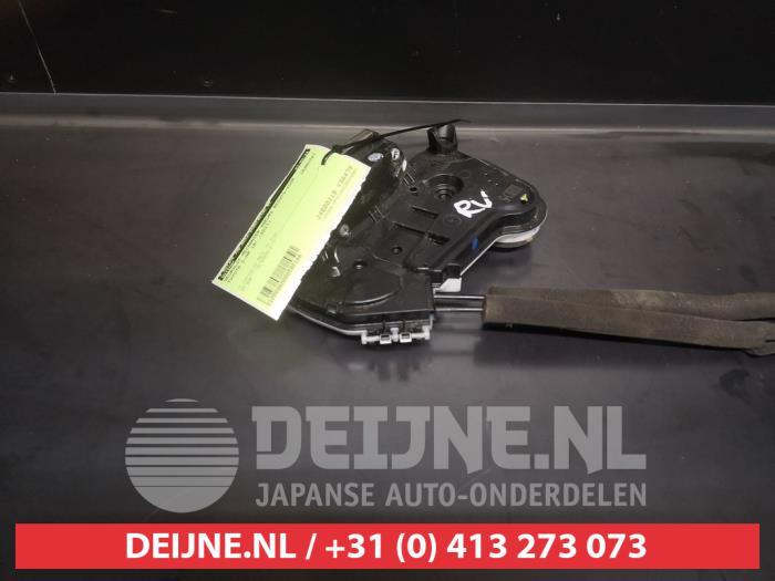 Toyota C-HR Deurslot Mechaniek 4Deurs rechts-voor O590186