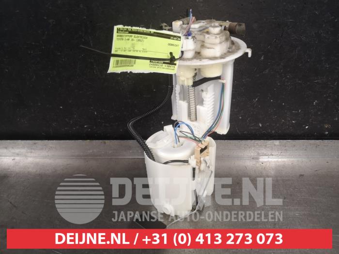 Gebruikte Tank element Pomp Toyota C-HR (X1,X5) 1.2 16V Turbo Prijs € 75,00 Margeregeling aangeboden door V.Deijne Jap.Auto-onderdelen BV