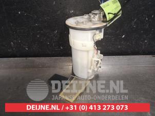 Gebruikte Tank element Pomp Toyota RAV4 (A2) 2.0 16V VVT-i 4x4 Prijs € 50,00 Margeregeling aangeboden door V.Deijne Jap.Auto-onderdelen BV