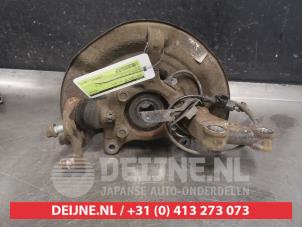 Toyota Auris Fusee links-voor O590379 foto 3