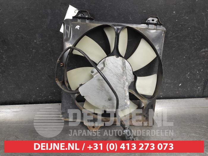 Toyota Rav-4 Cooling fan housing O590571