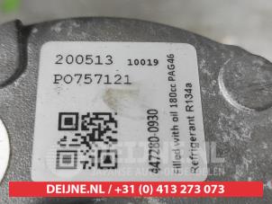 Subaru Legacy Air conditioning pump O590657 photo 3