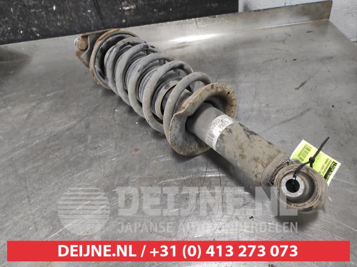 Subaru Legacy Stoßdämpferstrebe rechts hinten O590667