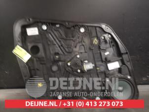 Gebruikte Ruitmechaniek 4Deurs links-voor Kia Sportage (QL) 1.6 CRDi 16V Eco-Dynamics+ Prijs € 100,00 Margeregeling aangeboden door V.Deijne Jap.Auto-onderdelen BV