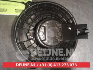 Mazda 2 Kachel Ventilatiemotor O591240 foto 2