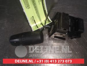 Mazda 2 Light switch O591246 photo 2