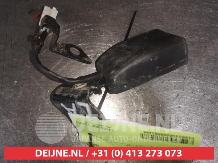 Mazda 2 Veiligheidsgordel Insteek links-achter O591288