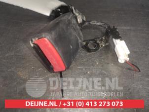 Mazda 2 Veiligheidsgordel Insteek links-achter O591288 foto 2