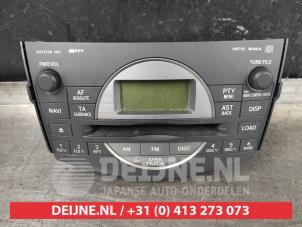 Gebruikte Radio Toyota RAV4 (A3) 2.0 16V VVT-i 4x4 Prijs op aanvraag aangeboden door V.Deijne Jap.Auto-onderdelen BV