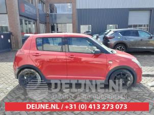 Suzuki Swift Tür 4-türig rechts hinten O591683 foto 3