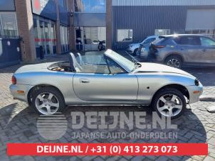 Mazda MX-5 Door window 2-door, right O591876 photo 2