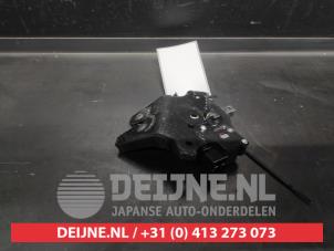 Mazda 6 Tailgate lock mechanism O591976 photo 2
