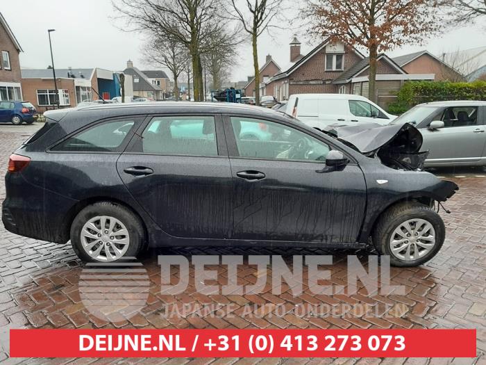 Kia Ceed Sportswagon Extra Ruit 4Deurs rechts-achter O592408