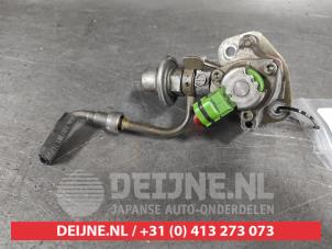 Toyota Avensis Mechanical fuel pump O592475 photo 2