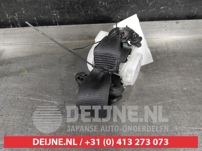 Toyota Yaris Veiligheidsgordel rechts-achter O592601