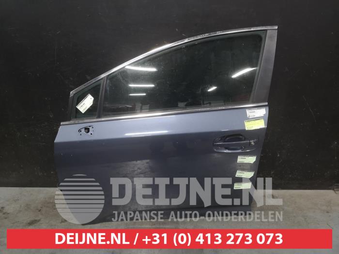Toyota Avensis Portier 4Deurs links-voor O592644