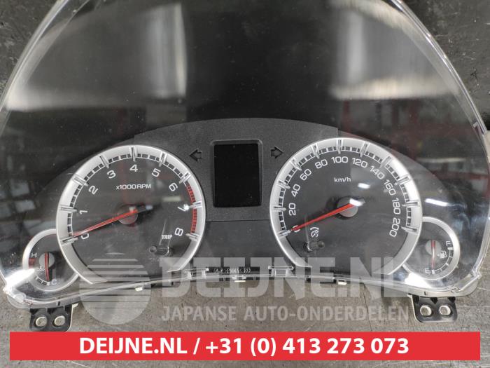 Suzuki Swift Kilometerteller KM O592695