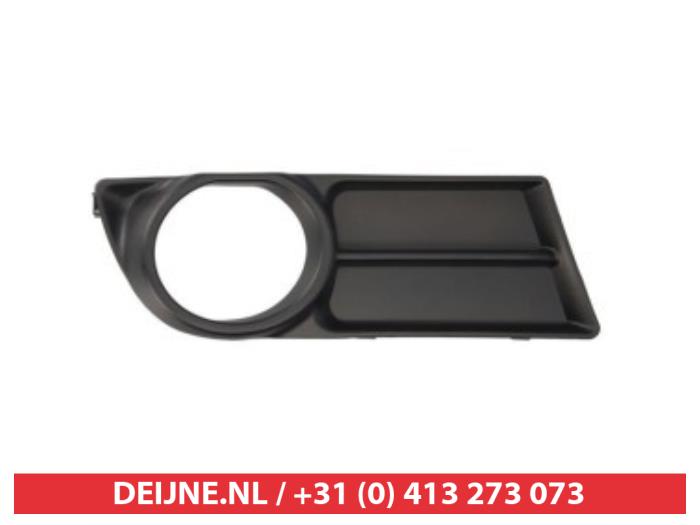 Toyota Corolla Verso Stoßstangenrost O9990008722