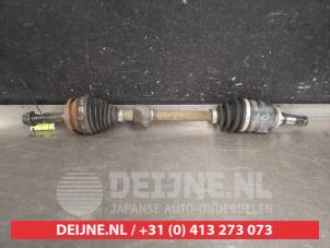 Gebruikte Homokineetas links-voor Toyota Avensis Wagon (T27) 1.8 16V VVT-i Prijs € 100,00 Margeregeling aangeboden door V.Deijne Jap.Auto-onderdelen BV