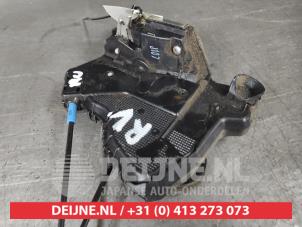 Toyota Auris Front door lock mechanism 4-door, right O593135 photo 2