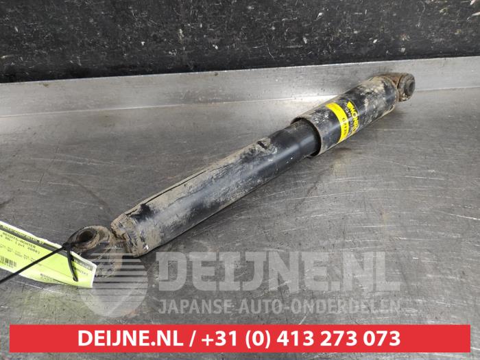 Toyota Rav-4 Rear shock absorber, right O593160