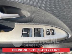 Gebruikte Schakelblok ruiten Toyota Urban Cruiser 1.33 Dual VVT-I 16V 2WD Prijs op aanvraag aangeboden door V.Deijne Jap.Auto-onderdelen BV