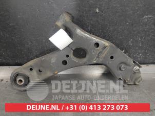 Toyota Prius Plus Front lower wishbone, left O593365 photo 2