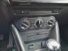 Radio van een Mazda 2 (DJ/DL) 1.5 SkyActiv-G 90 2015