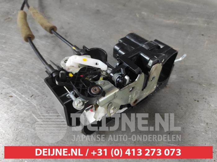 Ssang Yong Korando Türschlossmechanik 4-türig rechts hinten O593766