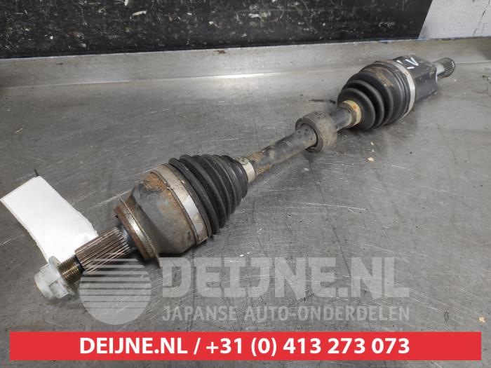Mazda CX-3 Aandrijfas links-voor O594053