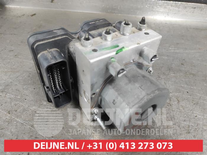 Gebruikte ABS Pomp Nissan Qashqai (J11) 1.2 DIG-T 16V Prijs € 75,00 Margeregeling aangeboden door V.Deijne Jap.Auto-onderdelen BV