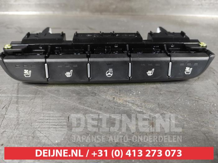 Kia Ceed Sportswagon Sitzheizung Schalter O594288