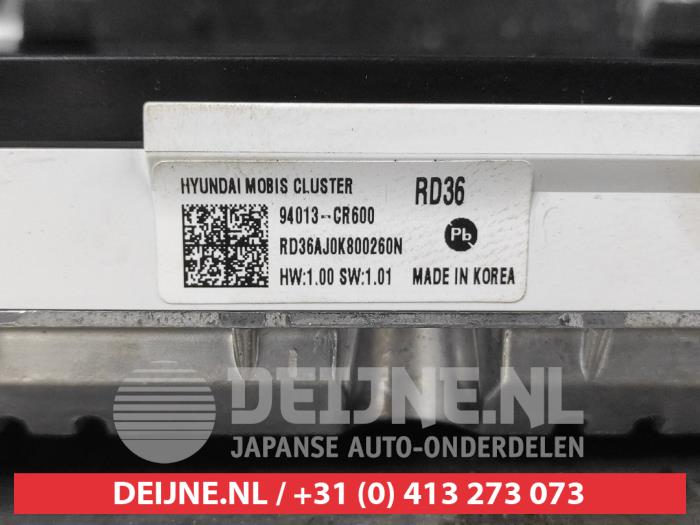 Kilometerteller KM van een Kia Ceed Sportswagon (CDF) 1.6 GDI 16V PHEV 2020