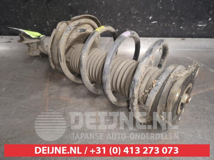 Mazda 3 Stoßdämpferstrebe rechts vorne O594504