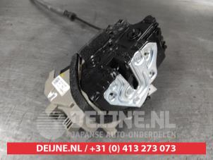 Gebruikte Deurslot Mechaniek 4Deurs links-achter Kia Proceed (CD) 1.6 T-GDI 16V DCT Prijs op aanvraag aangeboden door V.Deijne Jap.Auto-onderdelen BV