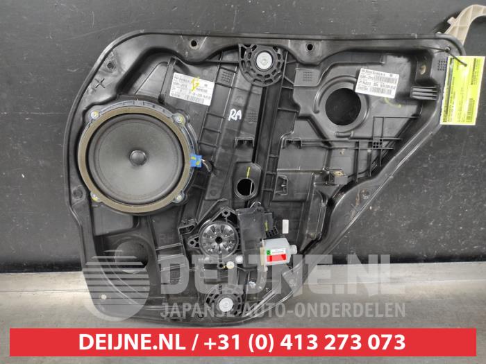 Kia Pro Ceed Ruitmechaniek 4Deurs rechts-achter O594639
