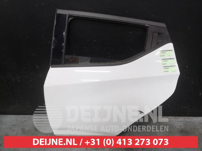 Nissan Micra Portier 4Deurs links-achter O594645