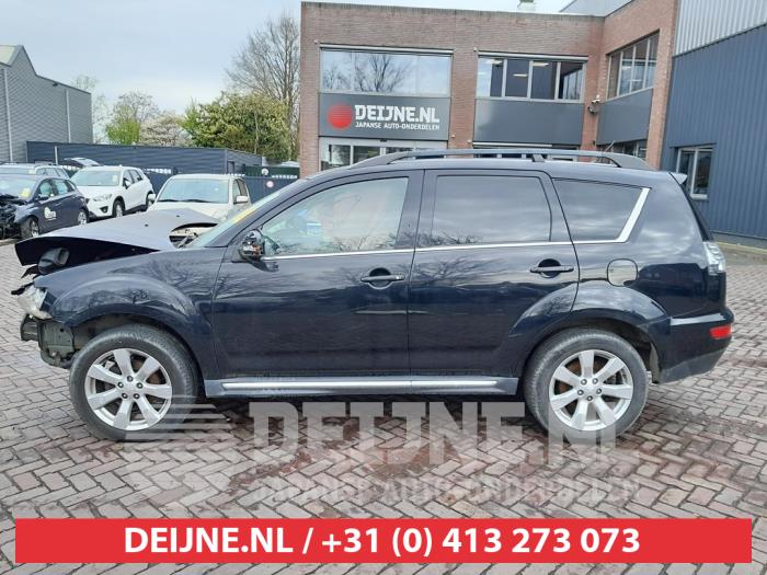 Mitsubishi Outlander Portierruit 4Deurs links-voor O594885