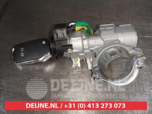 Kia Pro Ceed Ignition lock + key O594979 photo 2