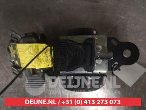 Toyota Verso-S Rear seatbelt, centre O595143 photo 2