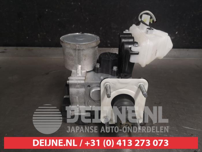 Gebruikte Rembol Kia Ceed Sportswagon (CDF) 1.6 GDI 16V PHEV Prijs € 75,00 Margeregeling aangeboden door V.Deijne Jap.Auto-onderdelen BV