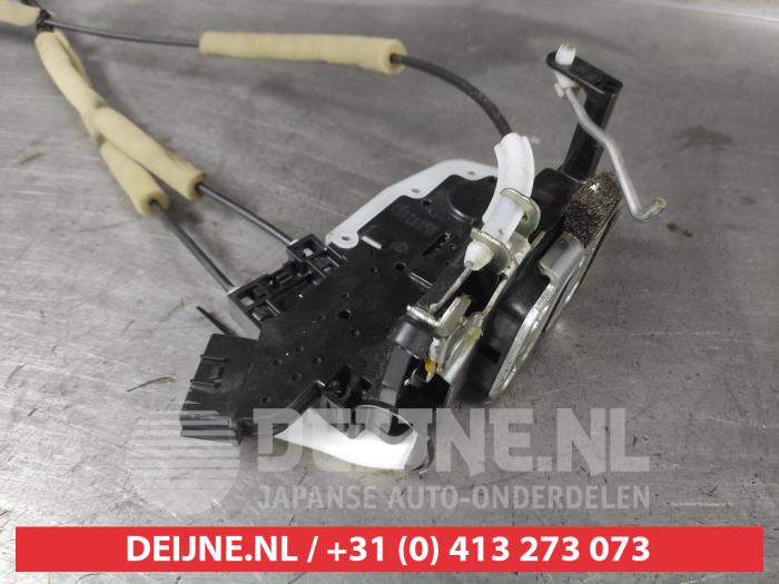 Nissan Leaf Türschlossmechanik 4-türig links vorne O595230