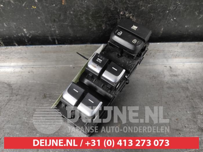 Kia Sportage Combischakelaar ramen O595710