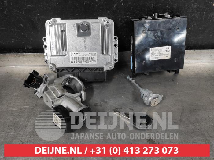 Suzuki Swift Ignition lock + key O595897