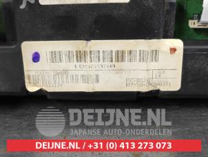 Nissan Navara Navigation Bedienfeld O596223 foto 3
