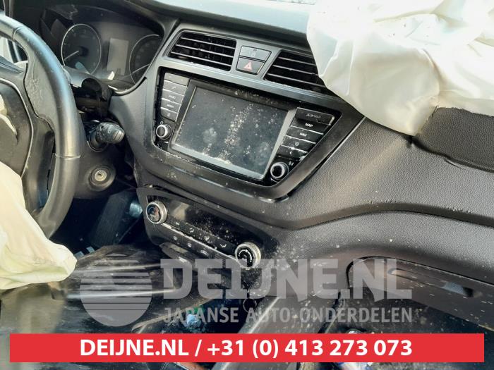 Hyundai I20 Kachel Bedieningspaneel O596283