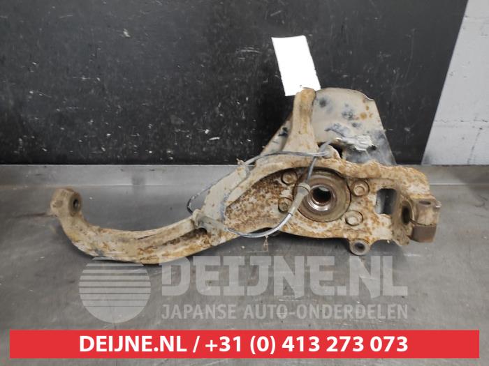 Nissan Navara Achsschenkel links vorne O596305