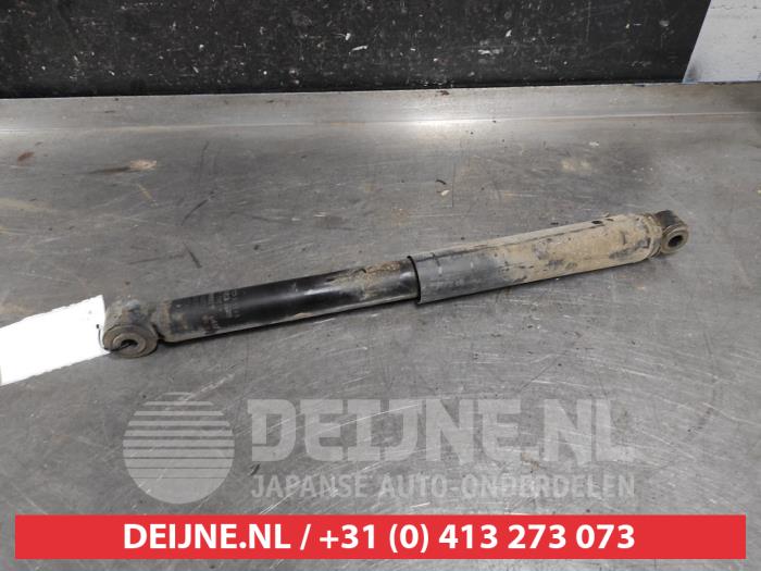 Nissan Navara Stoßdämpfer rechts hinten O596352