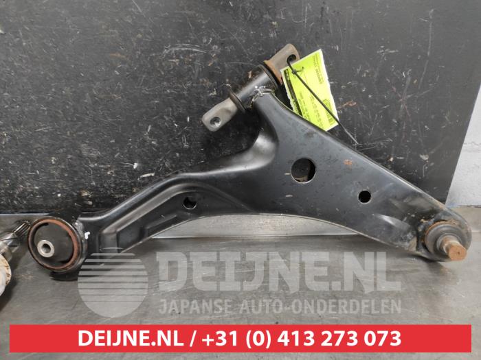 Hyundai Santafe Draagarm onder rechts-voor O596417
